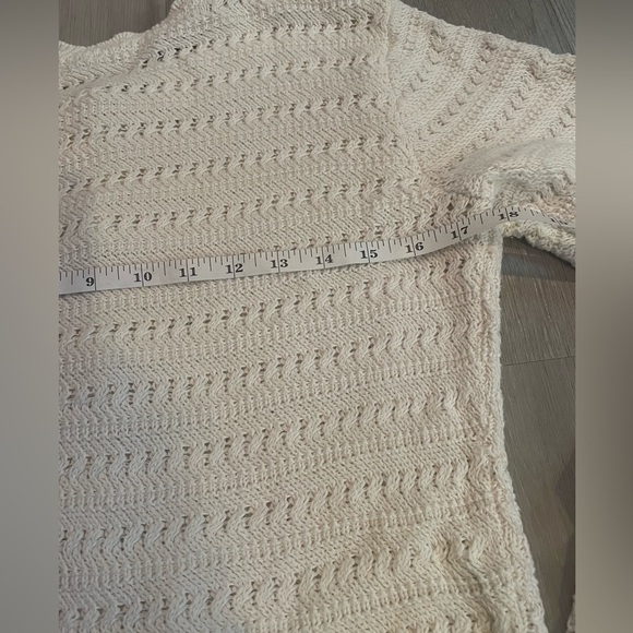 Abercrombie & Fitch Ivory Cream Scalloped Hem Knit Cotton Cardigan size Small - Picture 7 of 8